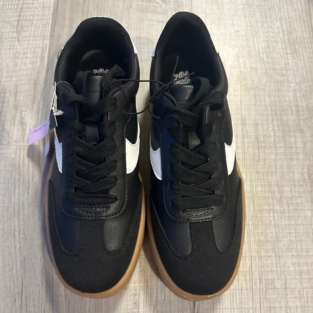 Wild Fable Sumter Black Sneakers Women's 7.5